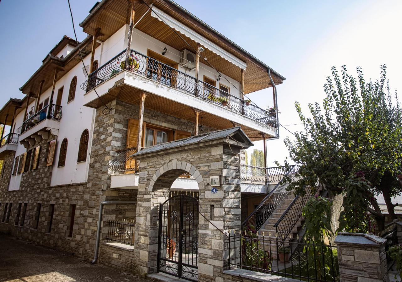 Georgia'S Guesthouse Касторія Екстер'єр фото