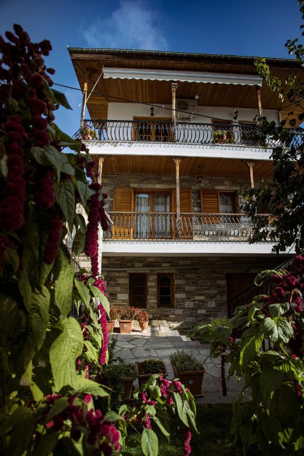 Georgia'S Guesthouse Касторія Екстер'єр фото