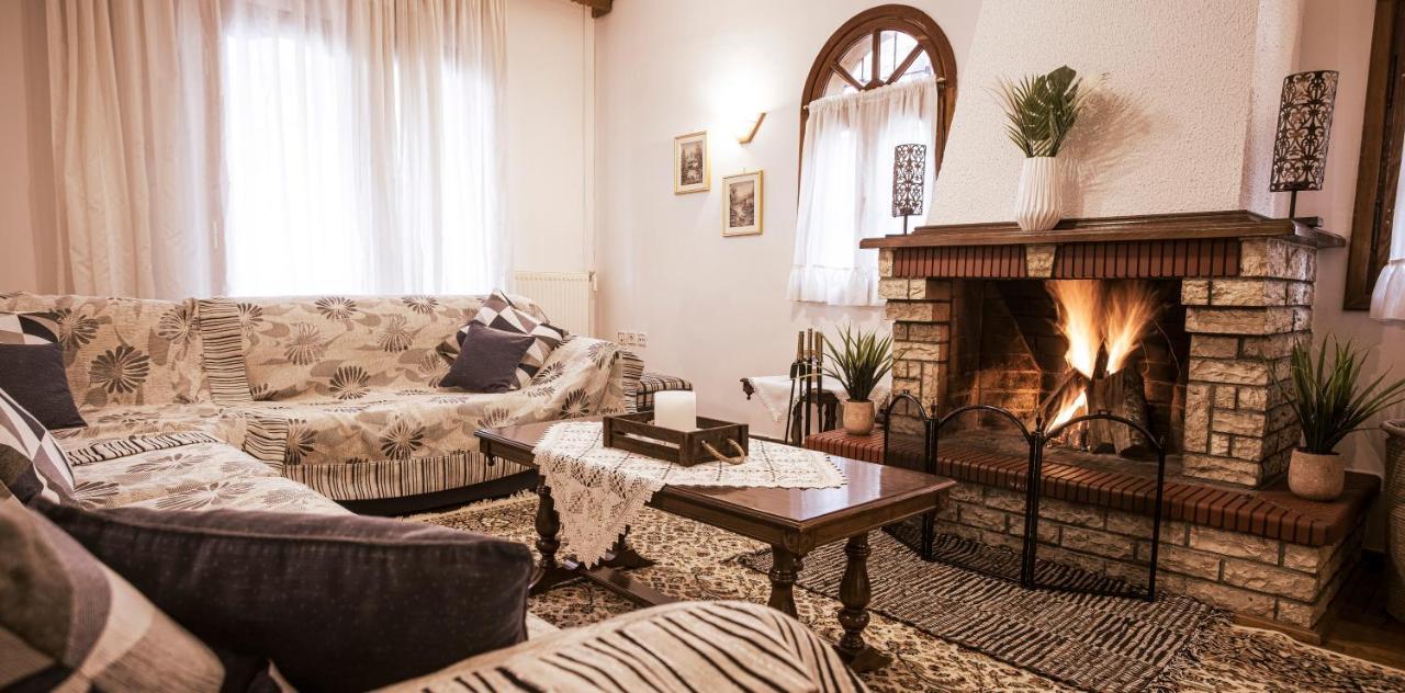 Georgia'S Guesthouse Касторія Екстер'єр фото